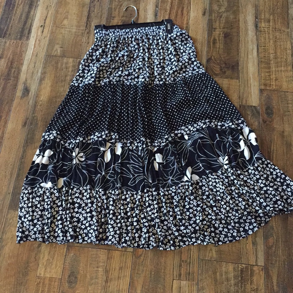 Really cute summer/spring skirt